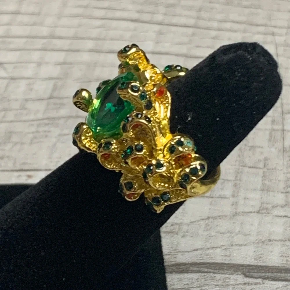 N/A ornate cocktail